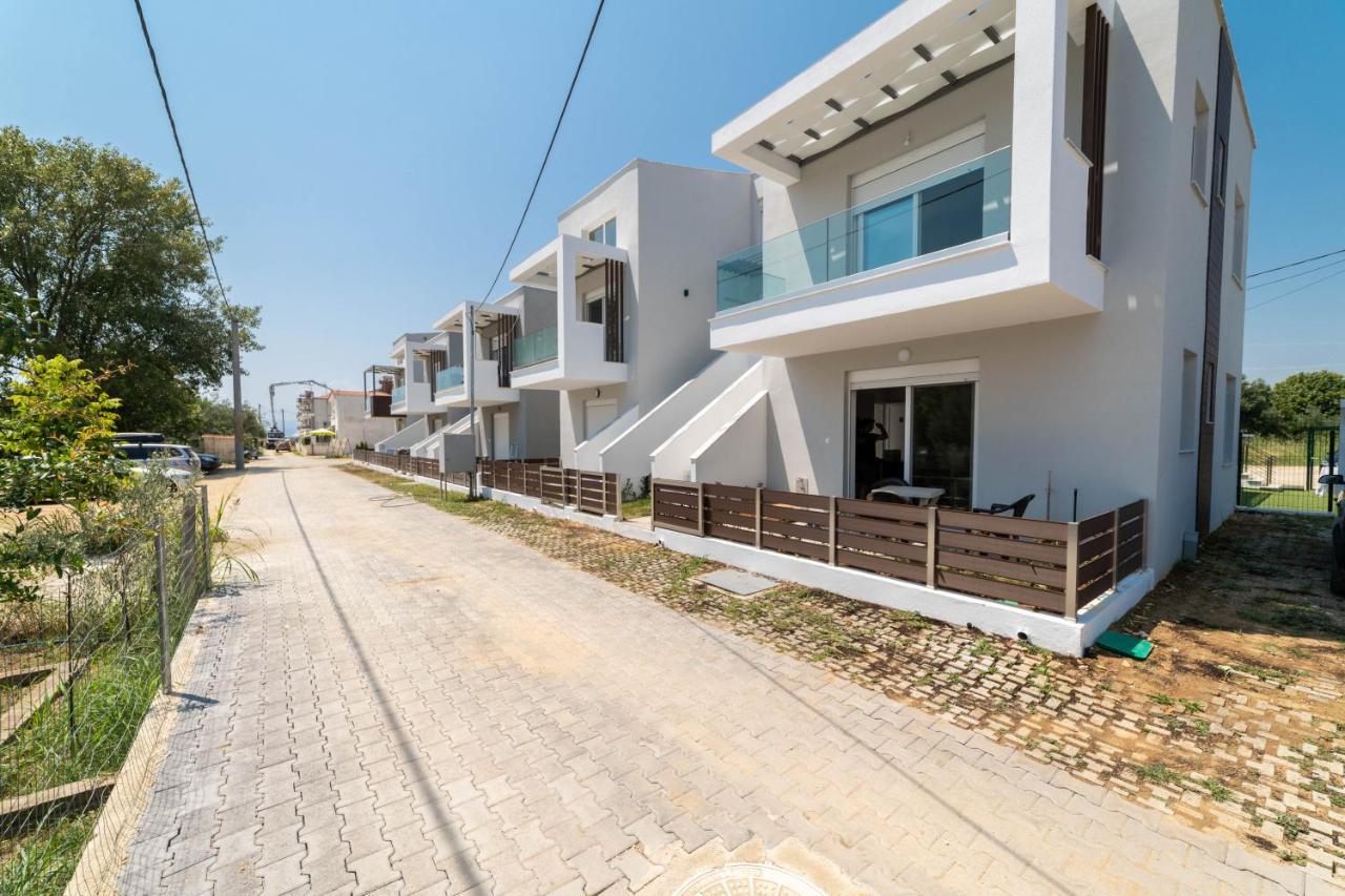 Kleoniki & Irida Residential Complexes Apartment Ofrinion Exterior photo